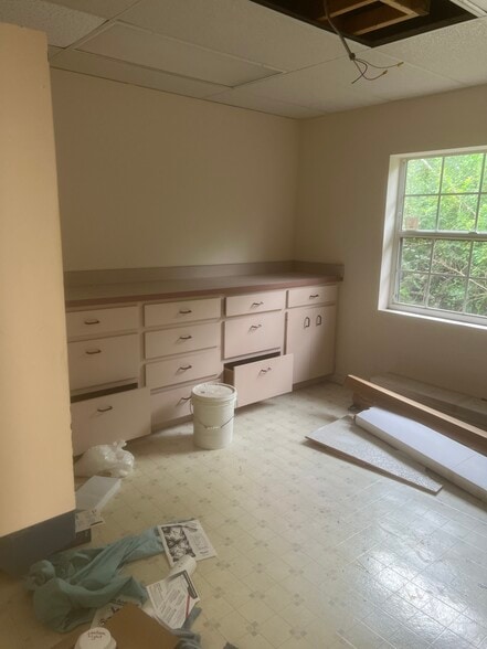 941 Tamiami Trl, Port Charlotte, FL for lease - Building Photo - Image 3 of 8