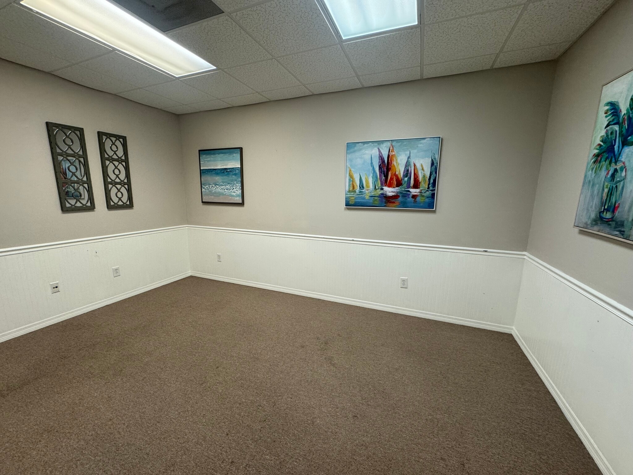 610-628 SE Central Pky, Stuart, FL for lease Interior Photo- Image 1 of 8