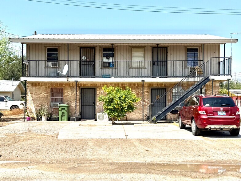 121 N Bethel St, Roma, TX à vendre - Photo du bâtiment - Image 2 de 10