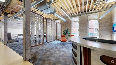 301-315 N Broadway, Milwaukee, WI à louer Numérisation 3D de Matterport- Image 1 de 12