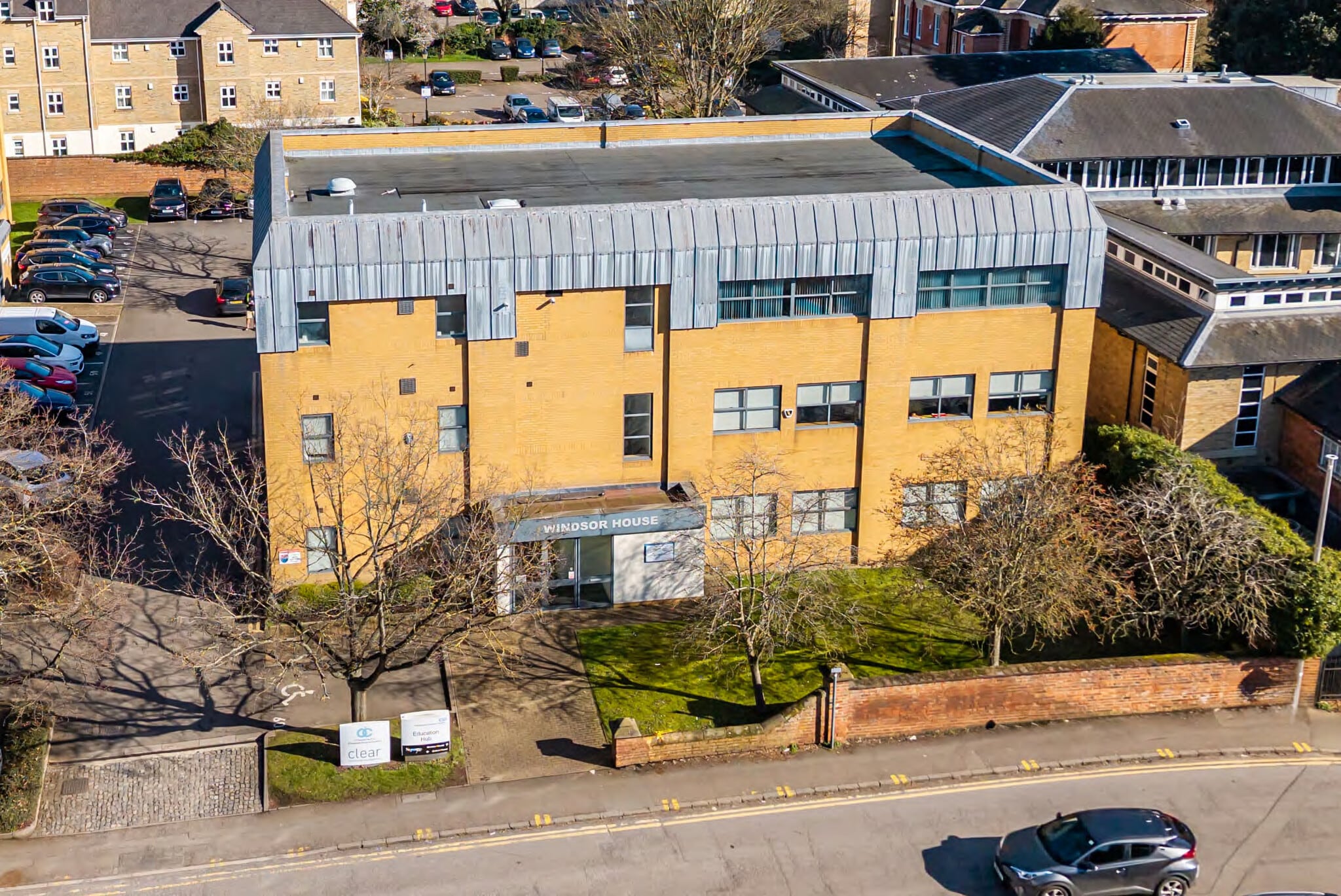 Cliftonville, Northampton for lease Building Photo- Image 1 of 3