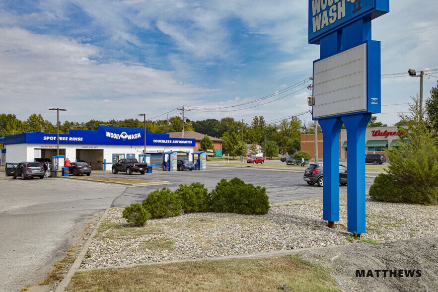 Wooly Wash Portfolio – 12 Locations portefeuille de 12 propriétés à vendre sur LoopNet.ca - Photo du bâtiment - Image 1 de 4