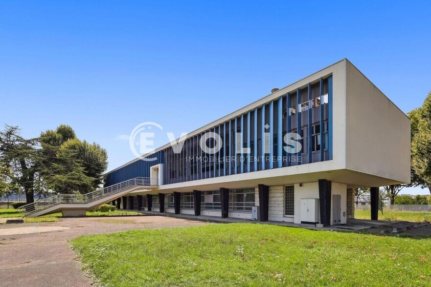 Flex dans Alfortville à louer - Photo du bâtiment - Image 1 de 20
