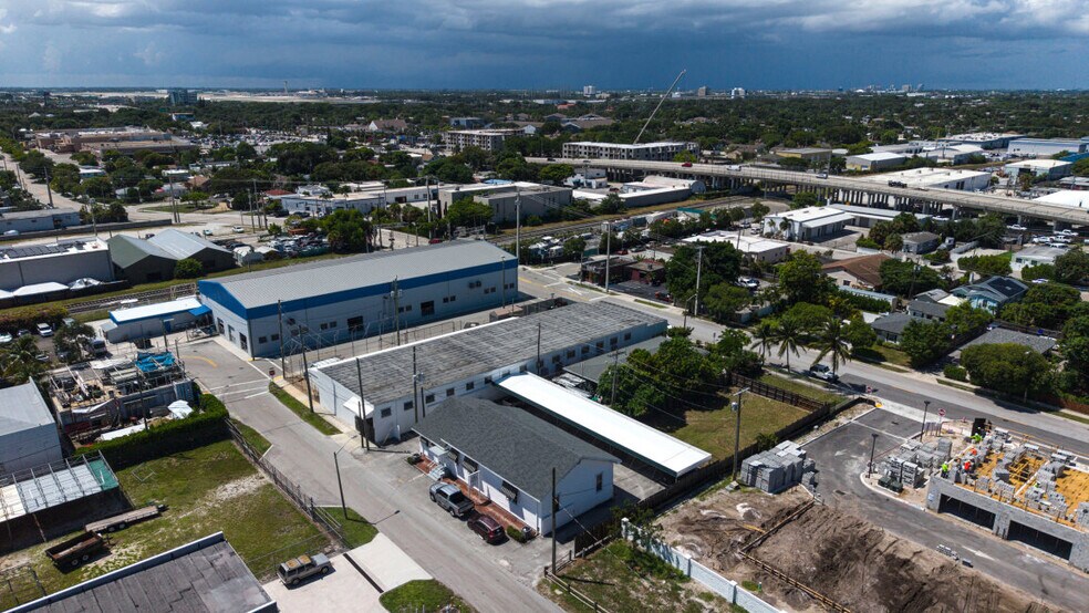 508 Nottingham Blvd, West Palm Beach, FL à vendre - Photo du bâtiment - Image 2 de 3