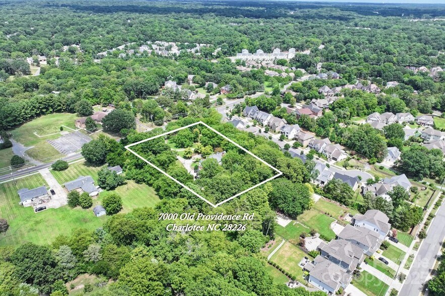 7000 Old Providence Rd, Charlotte, NC à vendre - Photo du bâtiment - Image 2 de 5