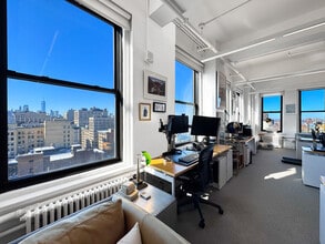 915 Broadway, New York, NY à louer Photo intérieure- Image 2 de 7