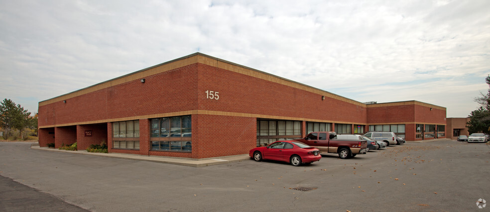 155 W Beaver Creek Rd, Richmond Hill, ON for lease - Primary Photo - Image 1 of 3