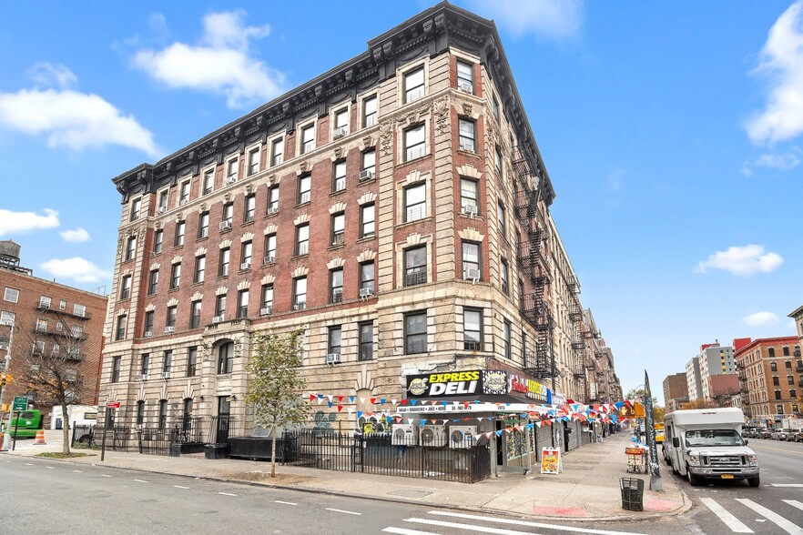 2015 Amsterdam Ave, New York, NY for sale - Building Photo - Image 3 of 5
