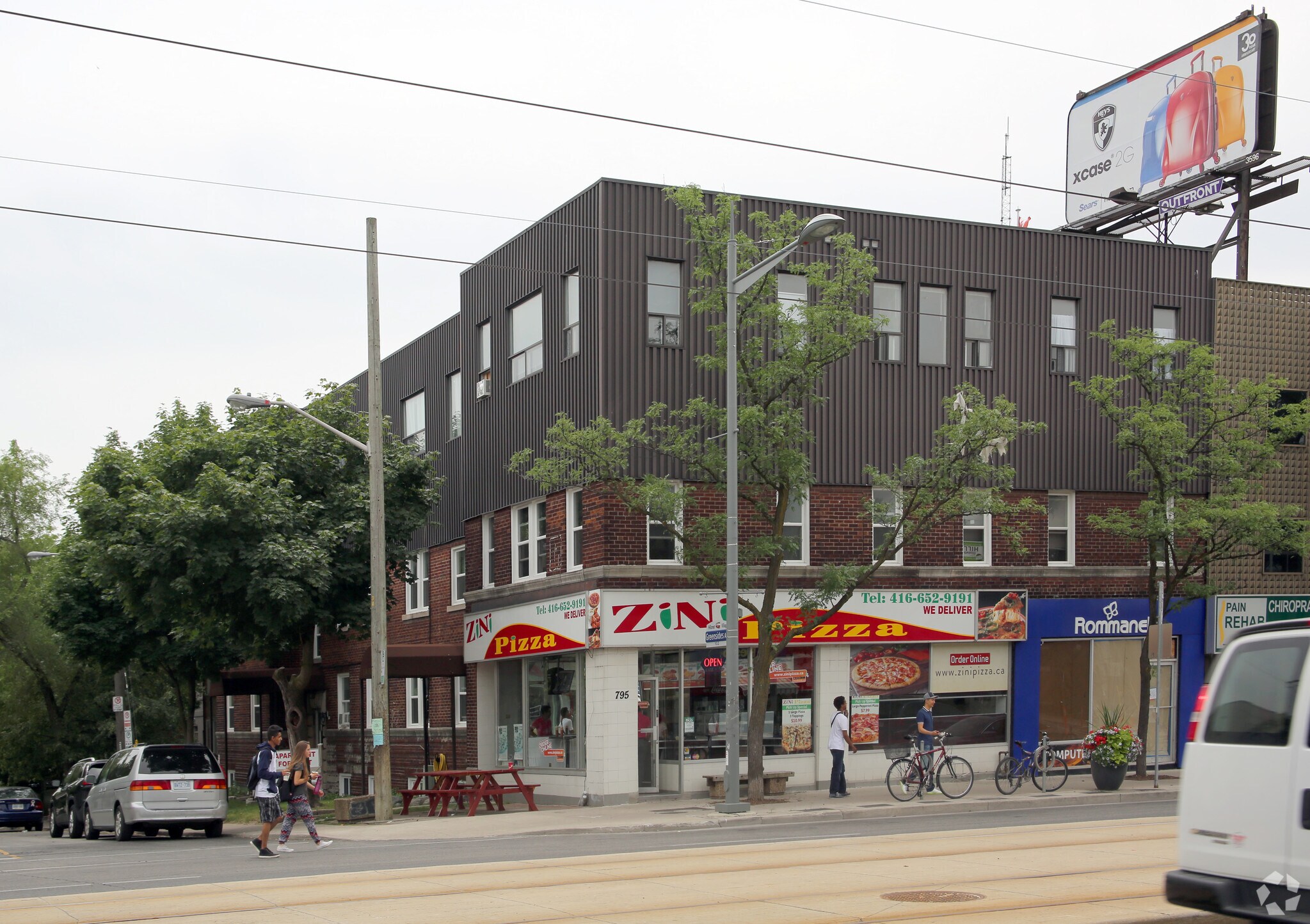 795-799 St Clair Ave W, Toronto, ON à vendre Photo principale- Image 1 de 1