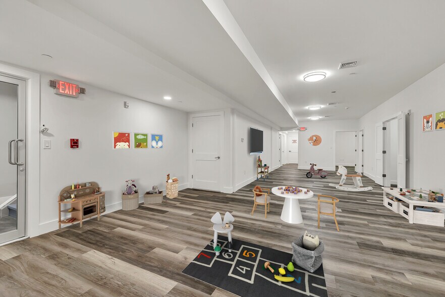 533 Greenwich St, Hempstead, NY à louer - Photo intérieure - Image 3 de 22