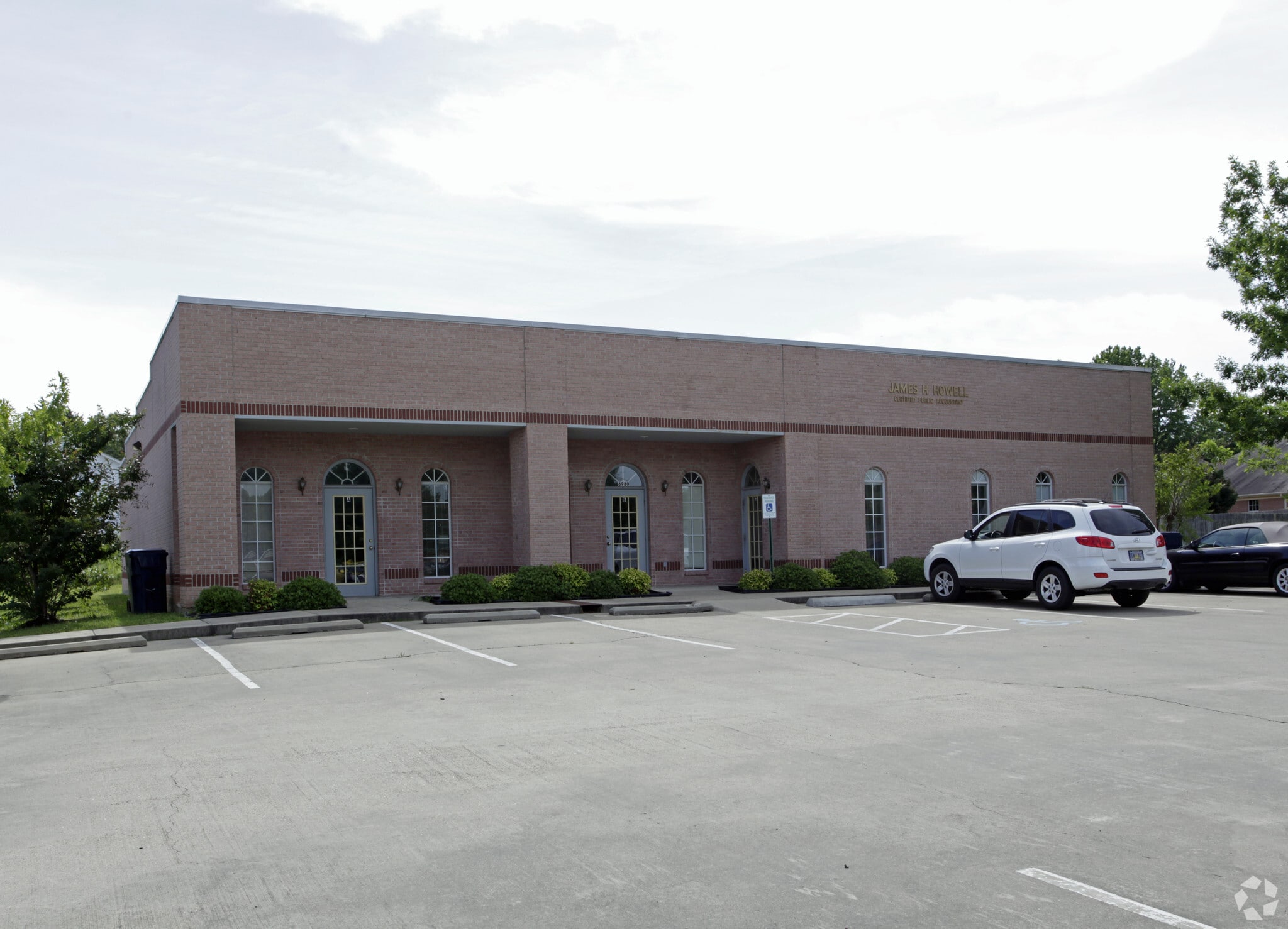 6980 Dogwood Manor Dr, Olive Branch, MS for lease Building Photo- Image 1 of 7