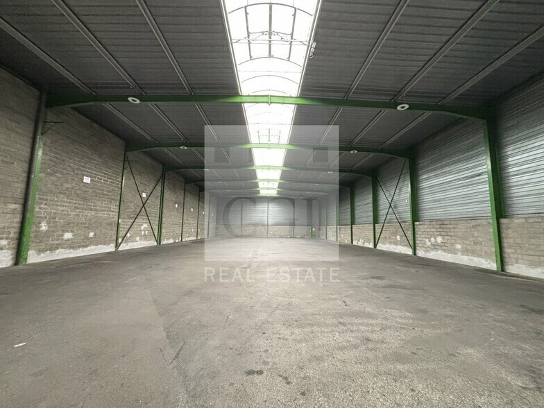 Flex in Genas for lease - Interior Photo - Image 3 of 19