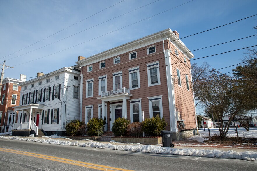 115 N Walnut St, Milford, DE à louer - Photo du bâtiment - Image 2 de 6