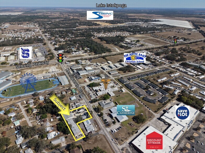 2914 Kenilworth Blvd, Sebring, FL à vendre - Photo du bâtiment - Image 2 de 55