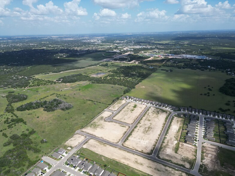 1049 County Road 201, Liberty Hill, TX à vendre - Photo du bâtiment - Image 3 de 20