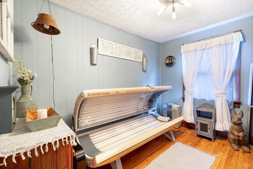 1868 W Lynchburg Salem Tpke, Bedford, VA à vendre - Photo du bâtiment - Image 3 de 15