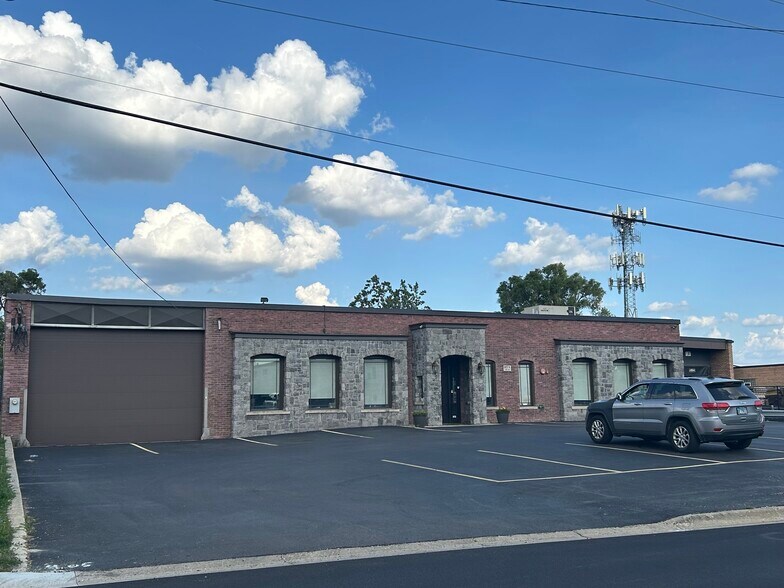 1937 & 1953 N 17th Ave portefeuille de 2 propriétés à vendre sur LoopNet.ca - Photo du bâtiment - Image 3 de 6
