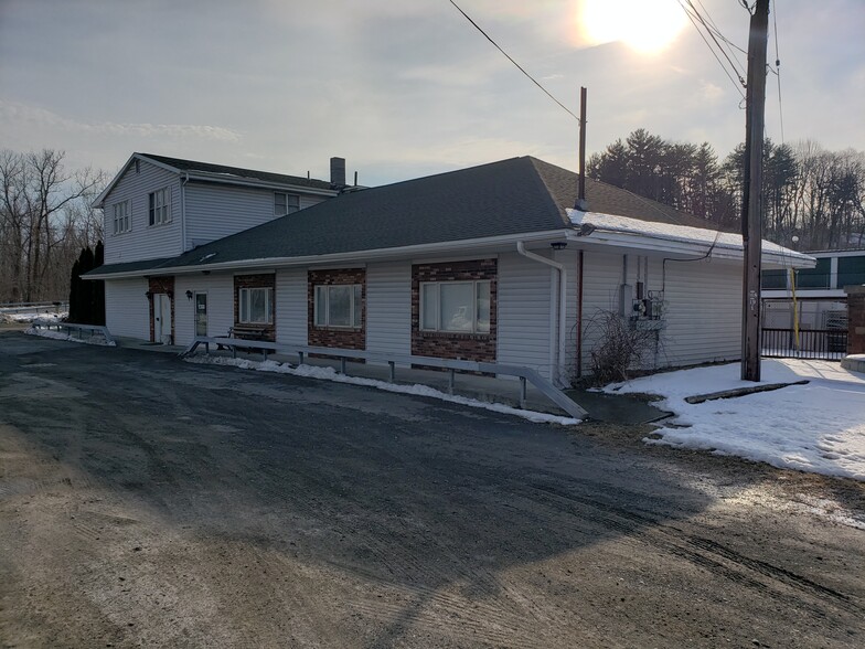 11 River Rd, Glenmont, NY for sale - Building Photo - Image 2 of 7