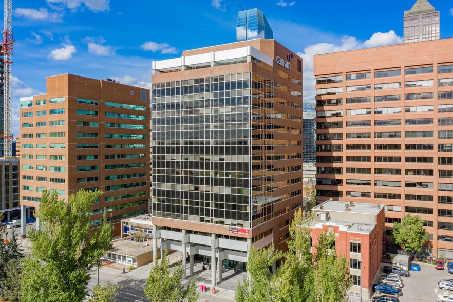 340 12th Ave SW, Calgary, AB for lease - Building Photo - Image 2 of 21