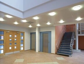 11 Woodhall, Holytown for lease Interior Photo- Image 1 of 2