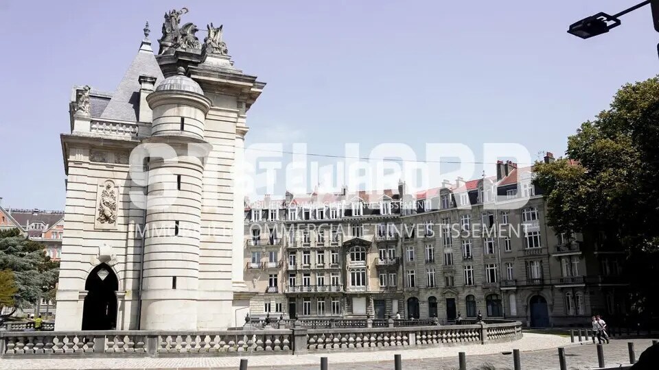 Commerce de détail dans Lille à louer - Photo du bâtiment - Image 2 de 17
