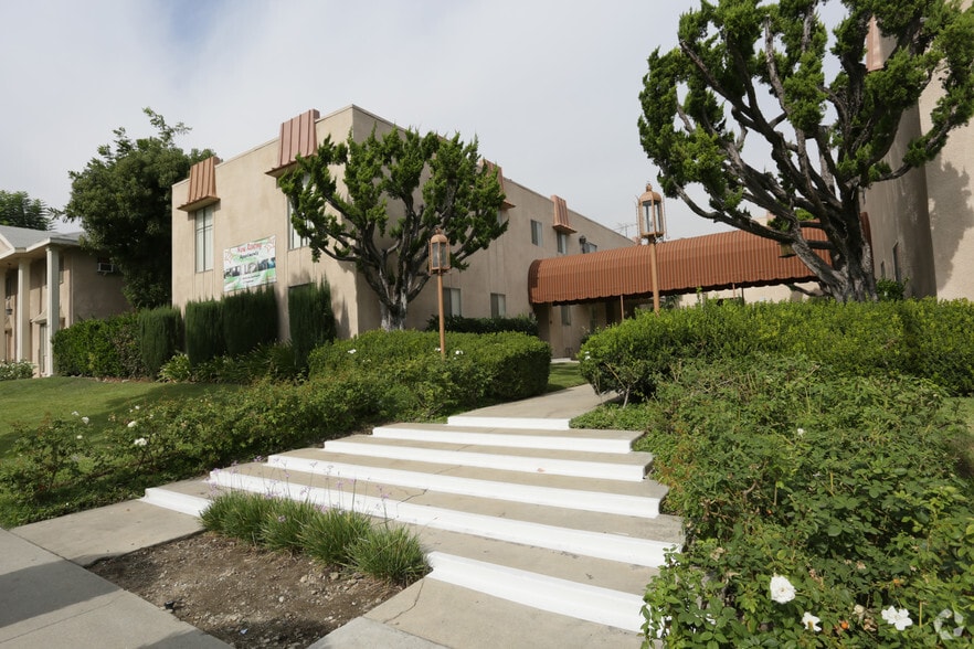 249-289 Amber Ct, Upland, CA for sale - Building Photo - Image 3 of 37