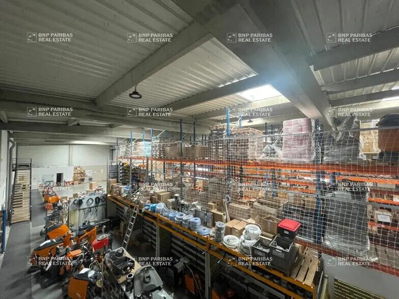 Industrial in Lesquin for lease - Interior Photo - Image 1 of 13