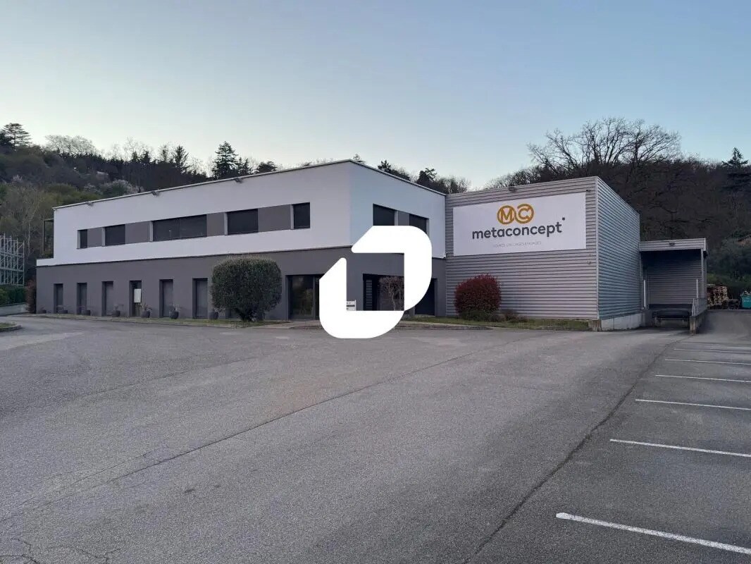 Flex in Chaponost for lease Building Photo- Image 1 of 27