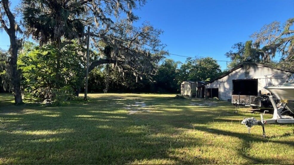 4806 N Falkenburg Rd, Tampa, FL à vendre - Photo du bâtiment - Image 3 de 5