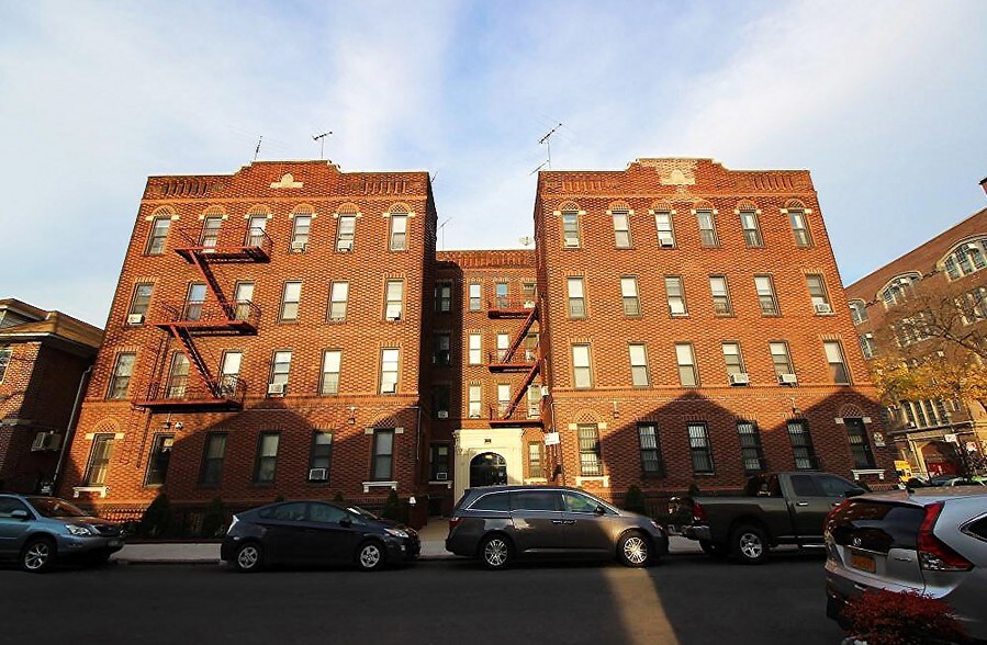 1865 77th St, Brooklyn, NY for lease - Primary Photo - Image 1 of 5