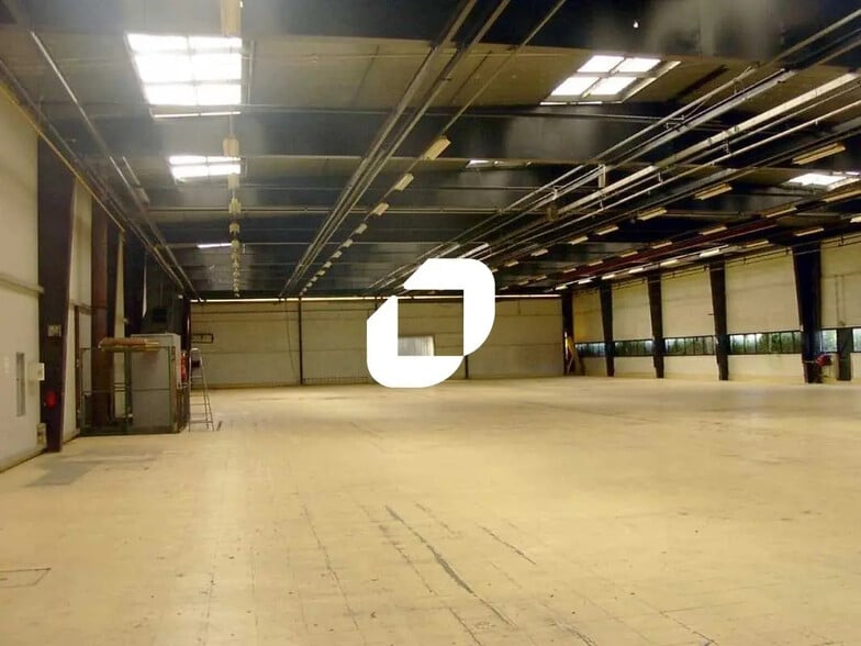 6 Rue Yves Toudic, Vénissieux for sale - Building Photo - Image 3 of 7