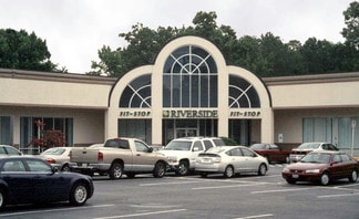 Plus de détails pour 607-639 Pilot House Dr, Newport News, VA - Commerce de détail à louer