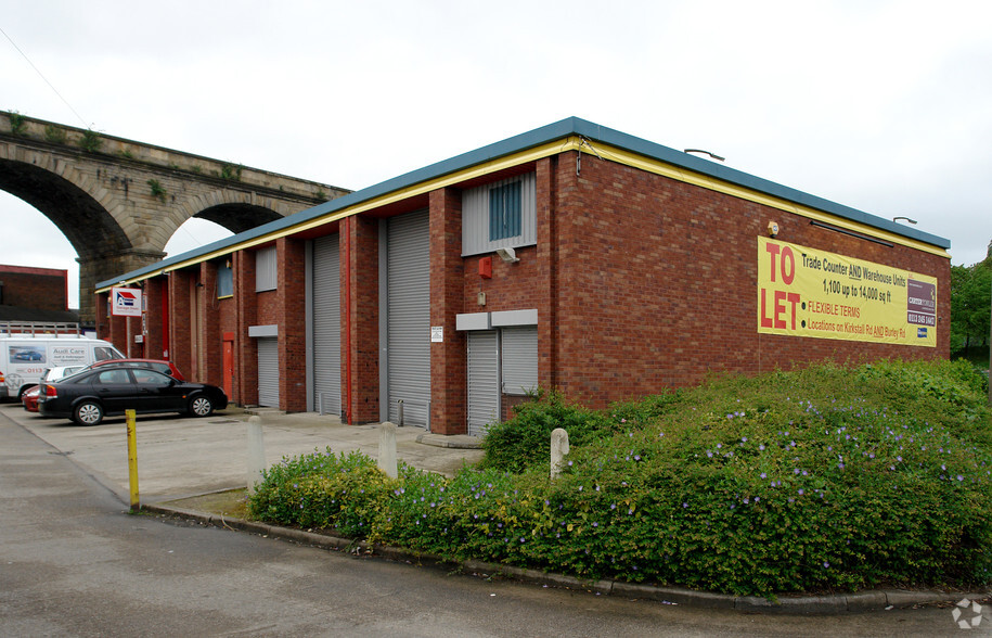 Burley Pl, Leeds for lease - Primary Photo - Image 1 of 2