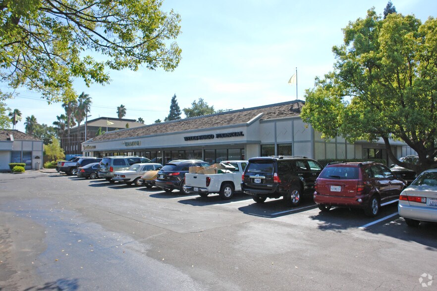 2354-2362 Fair Oaks Blvd, Sacramento, CA à louer - Photo du bâtiment - Image 3 de 12