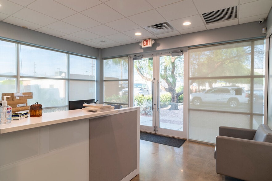 870 S Campbell Ave, Tucson, AZ for sale - Lobby - Image 2 of 18