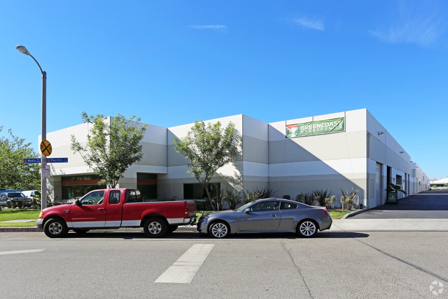 492-496 W Meats Ave, Orange, CA for lease - Building Photo - Image 2 of 6