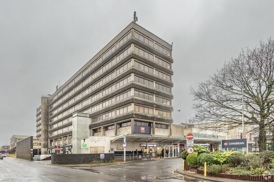 Cwmbran, Cwmbran à vendre - Photo du bâtiment - Image 3 de 4