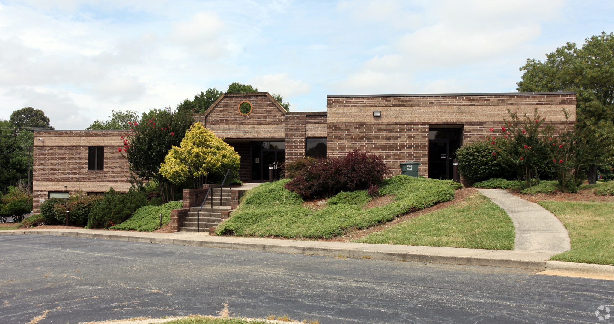 3107 A S Elm Eugene St, Greensboro, NC for lease Primary Photo- Image 1 of 4