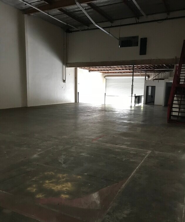 1031 W Manchester Blvd, Inglewood, CA for lease Building Photo- Image 1 of 2