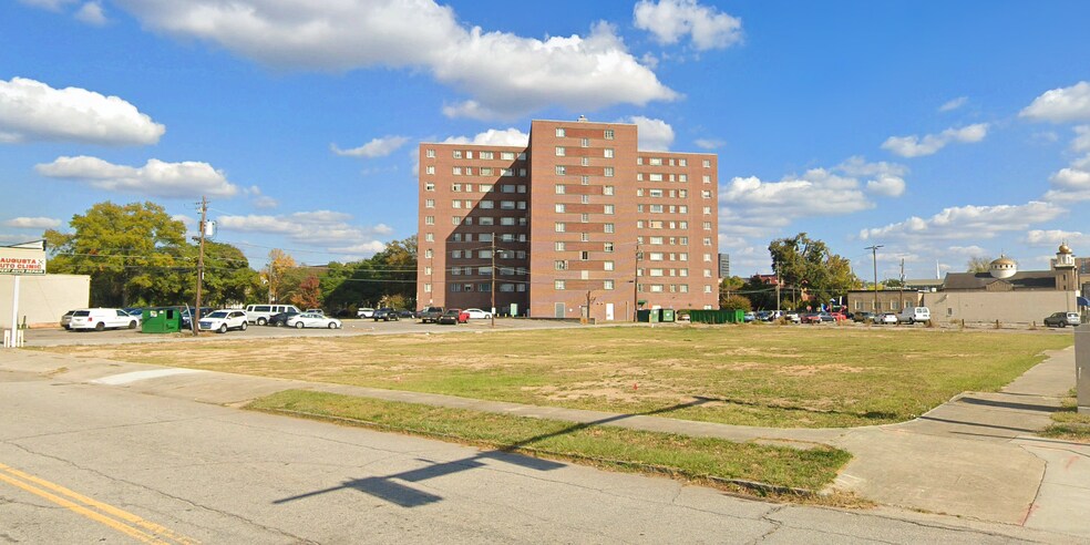 1027 Telfair St, Augusta, GA à vendre - Photo du bâtiment - Image 1 de 1