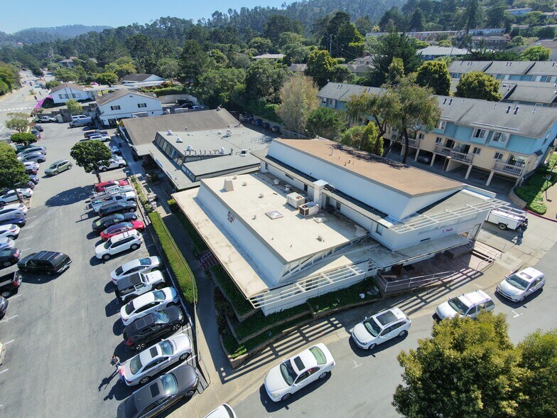 31 Soledad Dr, Monterey, CA à vendre - Photo du bâtiment - Image 3 de 17