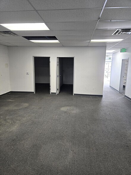 2413 Amsler St, Torrance, CA à louer - Photo du bâtiment - Image 2 de 6