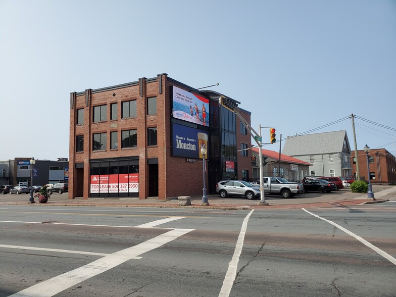 413 Main St, Moncton, NB for sale - Building Photo - Image 1 of 1