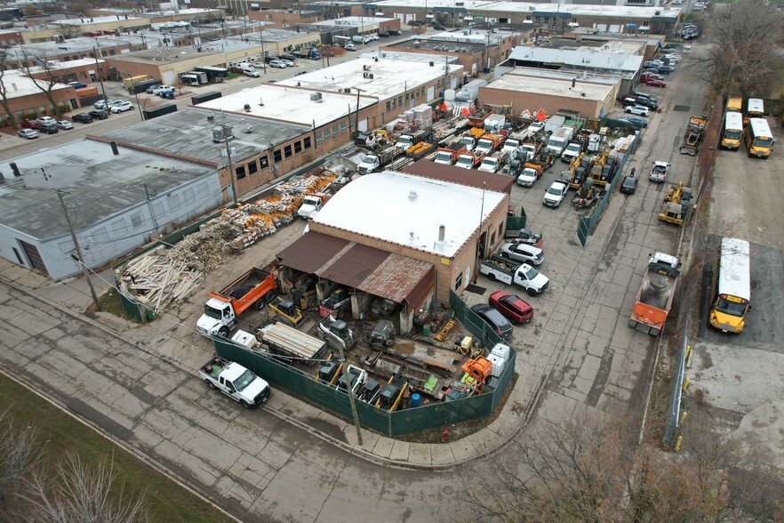 7306 Central Park Ave, Skokie, IL for sale - Building Photo - Image 3 of 4