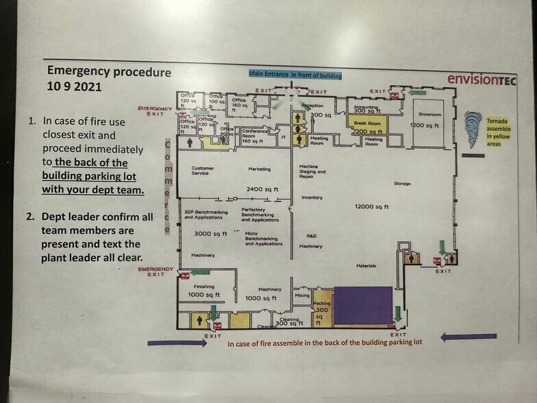 15162 S Commerce Dr, Dearborn, MI à vendre - Photo du bâtiment - Image 2 de 38