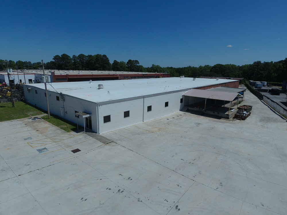 1130 Oakleigh Dr, East Point, GA for lease Building Photo- Image 1 of 11