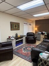 7183-7189 Navajo Rd, San Diego, CA for lease Interior Photo- Image 2 of 6