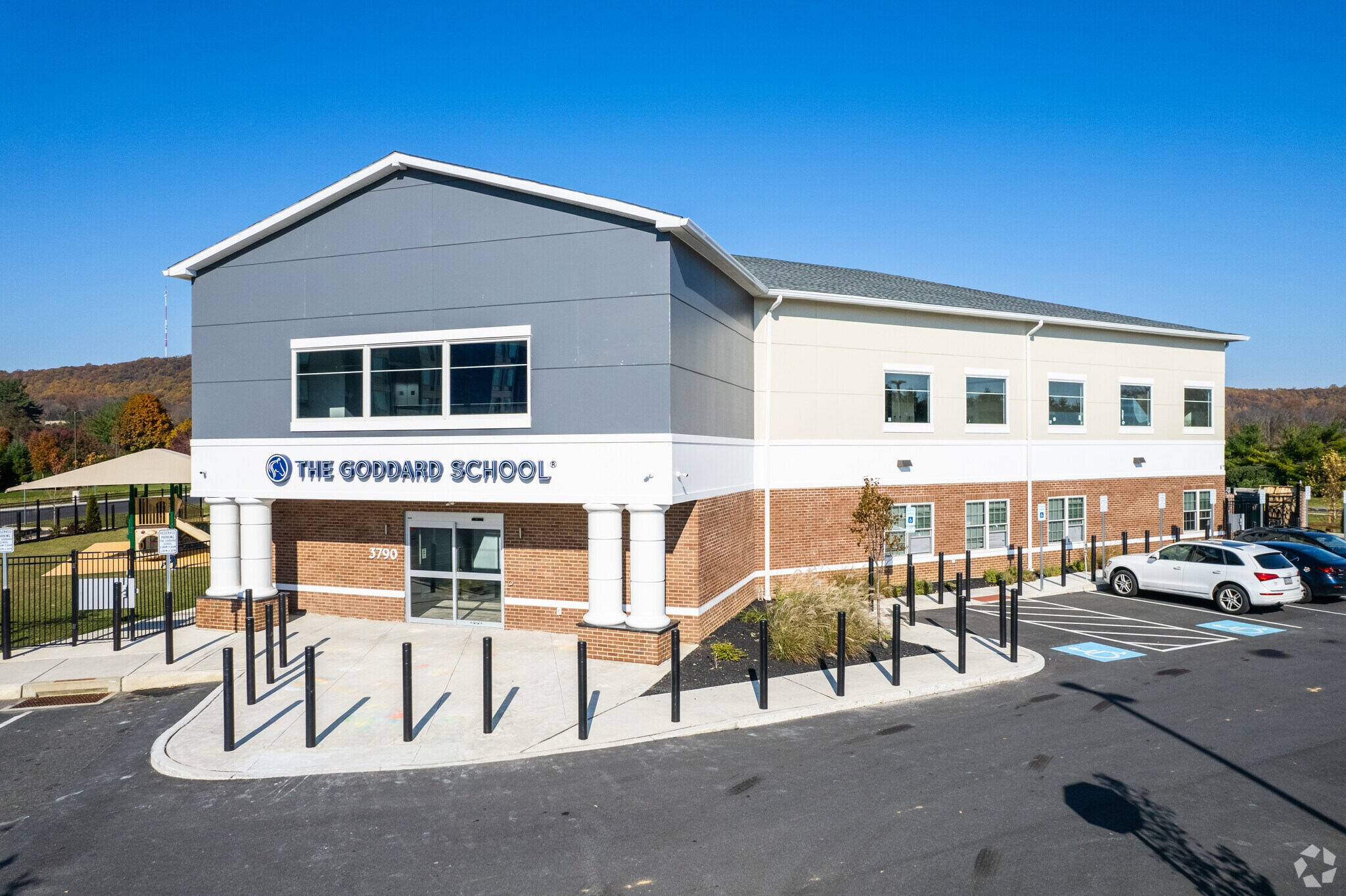 3790 West Dr, Center Valley, PA for lease Primary Photo- Image 1 of 5