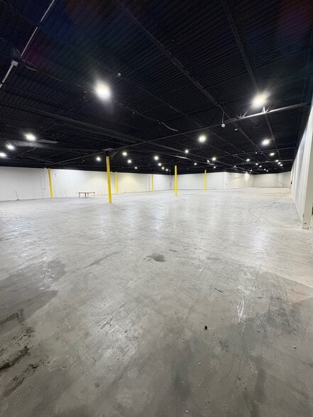 7075 Fm 1960 Rd W, Houston, TX for lease - Building Photo - Image 3 of 14