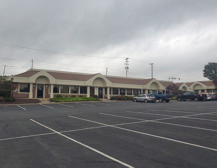 1150 Glenlivet Dr, Allentown, PA à vendre - Photo du bâtiment - Image 1 de 2